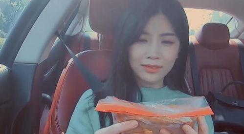 吃瓜少女张小菲视频,揭秘娱乐圈幕后故事