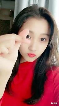 比心小雪吃瓜视频下载,揭秘网红幕后生活