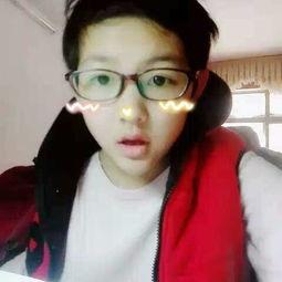 爱笑的傻丫头吃瓜视频大全,趣味视频大盘点