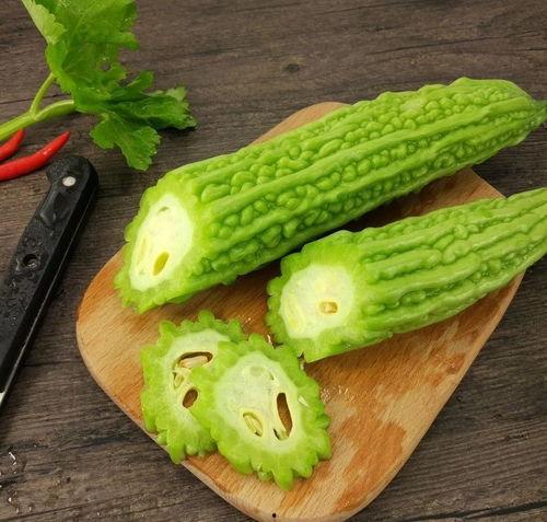 日本人吃哈密瓜激动视频,激动不已，瞬间成为网络热门话题